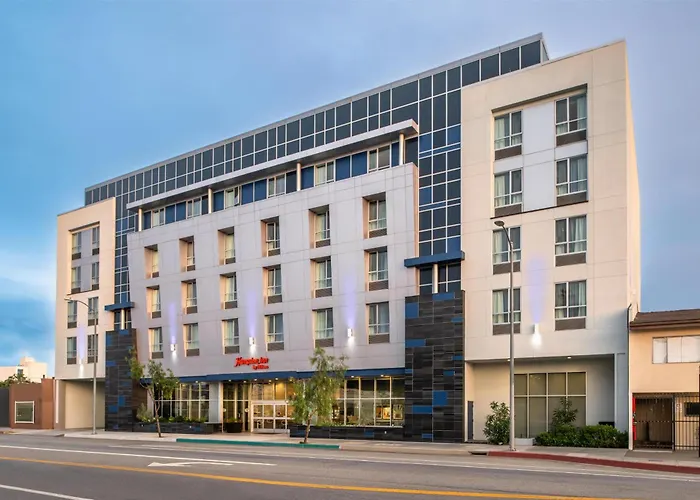 Hampton Inn By Hilton North Hollywood Los Ángeles